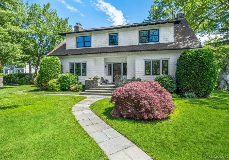 294 Weaver Street, Mamaroneck, NY, 4 Bedrooms Bedrooms, 11 Rooms Rooms,3 BathroomsBathrooms,Residential,For Rent,Weaver,0,1002921 294 Weaver Street, Mamaroneck, NY, 4 Bedrooms Bedrooms, 11 Rooms Rooms,3 BathroomsBathrooms,Residential,For Rent,Weaver,0,1002921