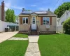 124 Linden Street, Oyster Bay, NY, 2 Bedrooms Bedrooms, 5 Rooms Rooms,1 BathroomBathrooms,Residential,For Rent,Linden,0,1008029 124 Linden Street, Oyster Bay, NY, 2 Bedrooms Bedrooms, 5 Rooms Rooms,1 BathroomBathrooms,Residential,For Rent,Linden,0,1008029