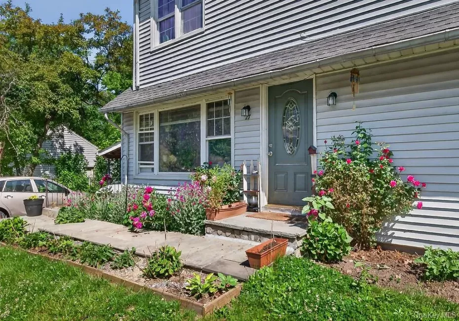 27 Tomahawk Drive, Greenburgh, NY, 3 Bedrooms Bedrooms, 8 Rooms Rooms,2 BathroomsBathrooms,Residential,For Rent,Tomahawk,0,1007360 27 Tomahawk Drive, Greenburgh, NY, 3 Bedrooms Bedrooms, 8 Rooms Rooms,2 BathroomsBathrooms,Residential,For Rent,Tomahawk,0,1007360