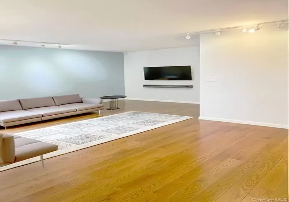 573 Grand Street, New York, NY, 1 Bedroom Bedrooms, 4 Rooms Rooms,1 BathroomBathrooms,Residential,For Rent,Grand,0,1007607 573 Grand Street, New York, NY, 1 Bedroom Bedrooms, 4 Rooms Rooms,1 BathroomBathrooms,Residential,For Rent,Grand,0,1007607
