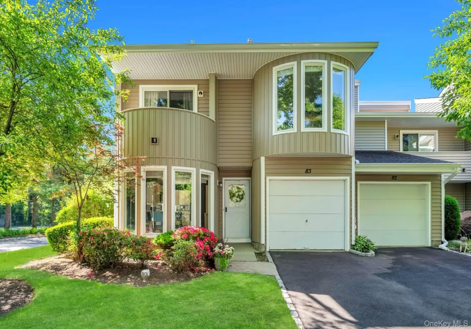 83 Kristin Lane, Smithtown, NY, 2 Bedrooms Bedrooms, 5 Rooms Rooms,2 BathroomsBathrooms,Residential,For Rent,Kristin,0,KEY1008248 83 Kristin Lane, Smithtown, NY, 2 Bedrooms Bedrooms, 5 Rooms Rooms,2 BathroomsBathrooms,Residential,For Rent,Kristin,0,KEY1008248