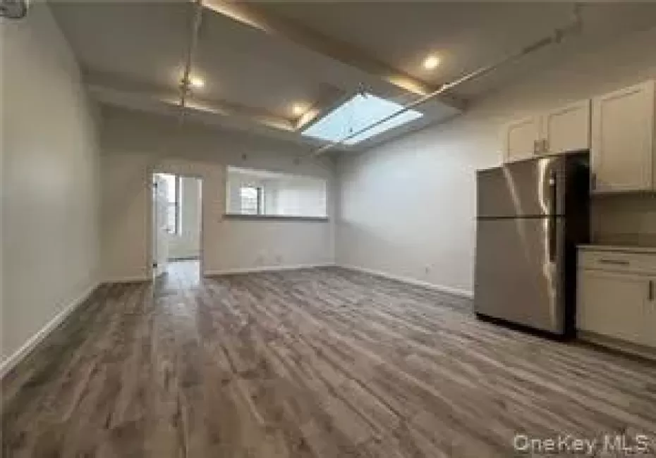 Includes dining area as well Includes dining area as well