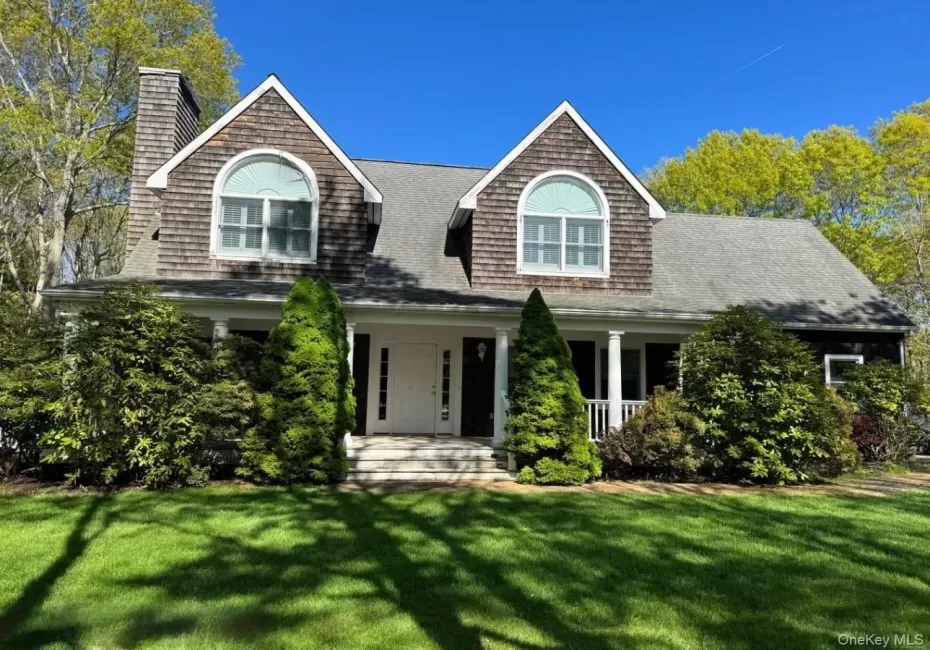 4 Bennett Drive, Southampton, NY, 4 Bedrooms Bedrooms, 8 Rooms Rooms,3 BathroomsBathrooms,Residential Lease,For Rent,Bennett,0,1008269 4 Bennett Drive, Southampton, NY, 4 Bedrooms Bedrooms, 8 Rooms Rooms,3 BathroomsBathrooms,Residential Lease,For Rent,Bennett,0,1008269