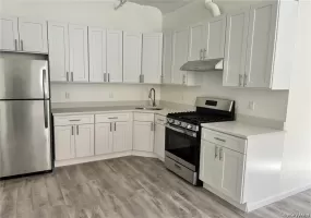 102 North Street, Middletown, NY, 2 Bedrooms Bedrooms, 4 Rooms Rooms,1 BathroomBathrooms,Residential Lease,For Rent,North,0,1007930 102 North Street, Middletown, NY, 2 Bedrooms Bedrooms, 4 Rooms Rooms,1 BathroomBathrooms,Residential Lease,For Rent,North,0,1007930