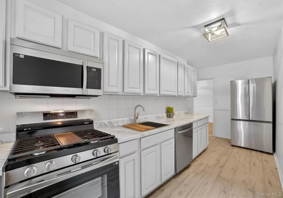 19 Old Mamaroneck Road, White Plains, NY, 2 Bedrooms Bedrooms, 5 Rooms Rooms,1 BathroomBathrooms,Residential,For Rent,Old Mamaroneck,0,927530 19 Old Mamaroneck Road, White Plains, NY, 2 Bedrooms Bedrooms, 5 Rooms Rooms,1 BathroomBathrooms,Residential,For Rent,Old Mamaroneck,0,927530