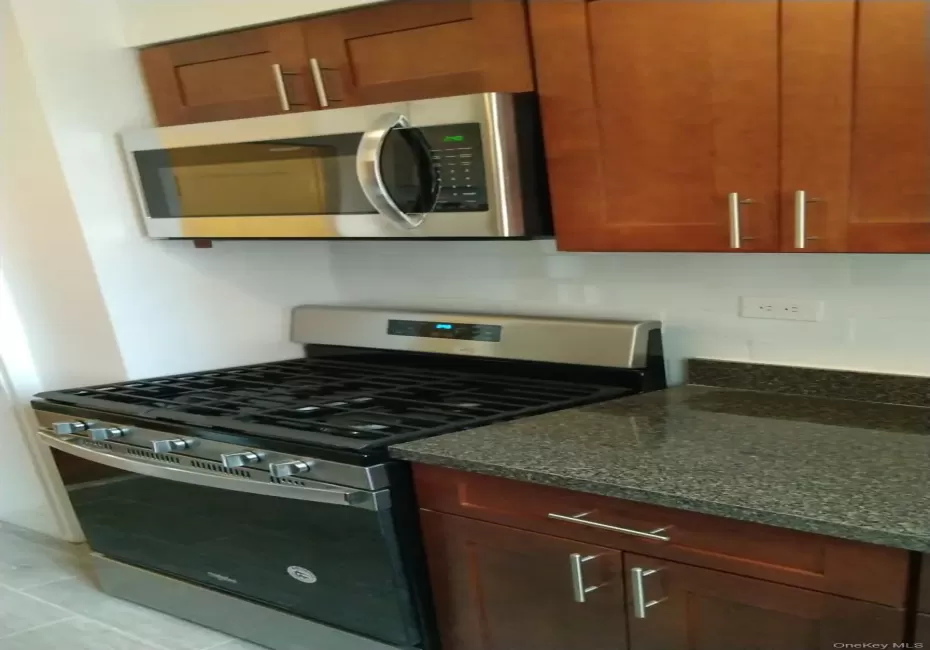 1501 Metropolitan Avenue, New York, NY, 1 Bedroom Bedrooms, 3 Rooms Rooms,1 BathroomBathrooms,Residential,For Rent,Metropolitan,0,980804 1501 Metropolitan Avenue, New York, NY, 1 Bedroom Bedrooms, 3 Rooms Rooms,1 BathroomBathrooms,Residential,For Rent,Metropolitan,0,980804