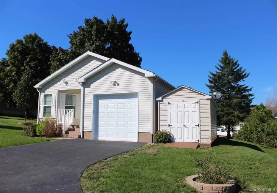 201 Brittany Terrace, New Windsor, NY, 2 Bedrooms Bedrooms, 6 Rooms Rooms,2 BathroomsBathrooms,Residential,For Rent,Brittany,0,988312 201 Brittany Terrace, New Windsor, NY, 2 Bedrooms Bedrooms, 6 Rooms Rooms,2 BathroomsBathrooms,Residential,For Rent,Brittany,0,988312