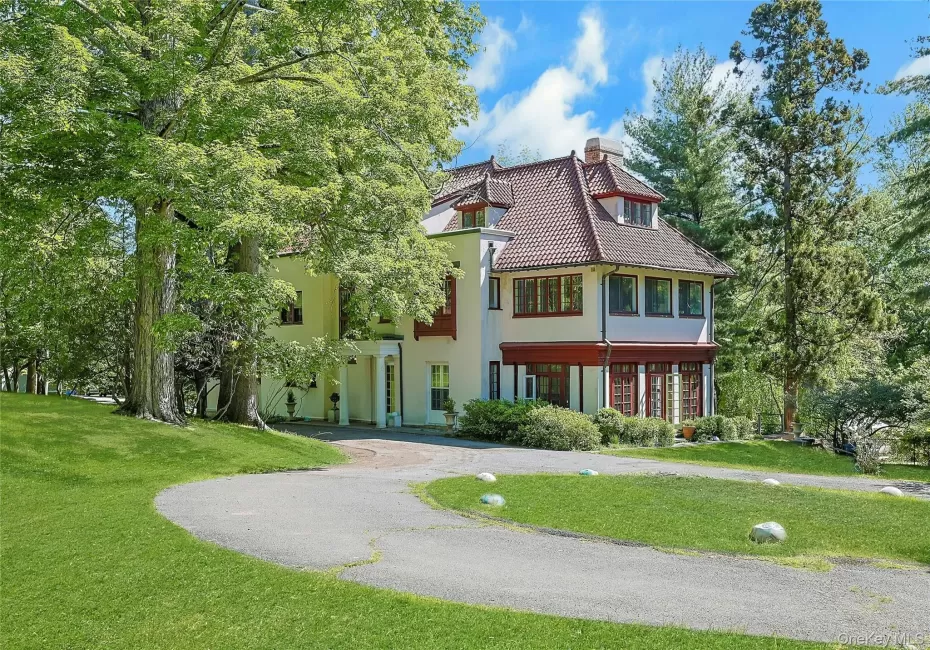 111-113 Lexow Avenue, Clarkstown, NY, 7 Bedrooms Bedrooms, 20 Rooms Rooms,4 BathroomsBathrooms,Residential Lease,For Rent,Lexow,0,1004627 111-113 Lexow Avenue, Clarkstown, NY, 7 Bedrooms Bedrooms, 20 Rooms Rooms,4 BathroomsBathrooms,Residential Lease,For Rent,Lexow,0,1004627