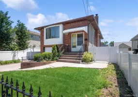15 Belmont Boulevard, Hempstead, NY, 4 Bedrooms Bedrooms, 10 Rooms Rooms,2 BathroomsBathrooms,Residential,For Rent,Belmont,0,1003647 15 Belmont Boulevard, Hempstead, NY, 4 Bedrooms Bedrooms, 10 Rooms Rooms,2 BathroomsBathrooms,Residential,For Rent,Belmont,0,1003647