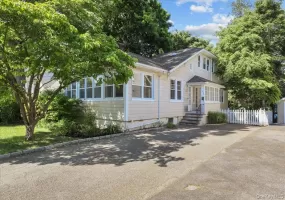 625 Lorraine Street, Mamaroneck, NY, 5 Bedrooms Bedrooms, 10 Rooms Rooms,2 BathroomsBathrooms,Residential Lease,For Rent,Lorraine,0,1006973 625 Lorraine Street, Mamaroneck, NY, 5 Bedrooms Bedrooms, 10 Rooms Rooms,2 BathroomsBathrooms,Residential Lease,For Rent,Lorraine,0,1006973