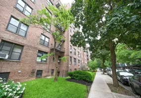 105-21 66th Avenue, New York, NY, 1 Bedroom Bedrooms, 3 Rooms Rooms,1 BathroomBathrooms,Residential,For Rent,66th,0,KEY1008610 105-21 66th Avenue, New York, NY, 1 Bedroom Bedrooms, 3 Rooms Rooms,1 BathroomBathrooms,Residential,For Rent,66th,0,KEY1008610
