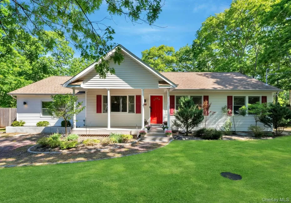 46 Sherwood Road, Southampton, NY, 4 Bedrooms Bedrooms, 10 Rooms Rooms,4 BathroomsBathrooms,Residential,For Rent,Sherwood,0,KEY899284 46 Sherwood Road, Southampton, NY, 4 Bedrooms Bedrooms, 10 Rooms Rooms,4 BathroomsBathrooms,Residential,For Rent,Sherwood,0,KEY899284