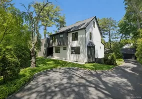 112 Huntington Road, North Hempstead, NY, 4 Bedrooms Bedrooms, 10 Rooms Rooms,2 BathroomsBathrooms,Residential Lease,For Rent,Huntington,0,1008206 112 Huntington Road, North Hempstead, NY, 4 Bedrooms Bedrooms, 10 Rooms Rooms,2 BathroomsBathrooms,Residential Lease,For Rent,Huntington,0,1008206