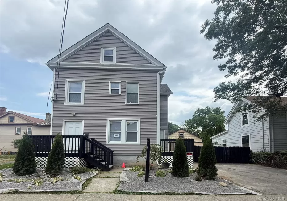 80 Cherry Street, Poughkeepsie, NY, 3 Bedrooms Bedrooms, 8 Rooms Rooms,1 BathroomBathrooms,Residential Lease,For Rent,Cherry,0,1008316 80 Cherry Street, Poughkeepsie, NY, 3 Bedrooms Bedrooms, 8 Rooms Rooms,1 BathroomBathrooms,Residential Lease,For Rent,Cherry,0,1008316