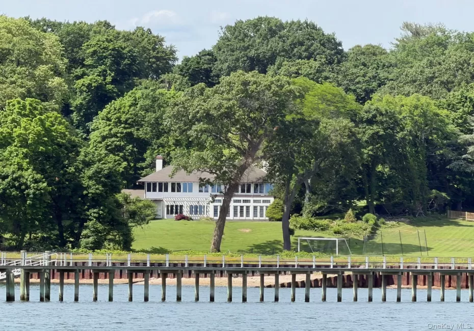 45 Cedar Lane, North Hempstead, NY, 5 Bedrooms Bedrooms, 12 Rooms Rooms,4 BathroomsBathrooms,Residential,For Rent,Cedar,0,966855 45 Cedar Lane, North Hempstead, NY, 5 Bedrooms Bedrooms, 12 Rooms Rooms,4 BathroomsBathrooms,Residential,For Rent,Cedar,0,966855