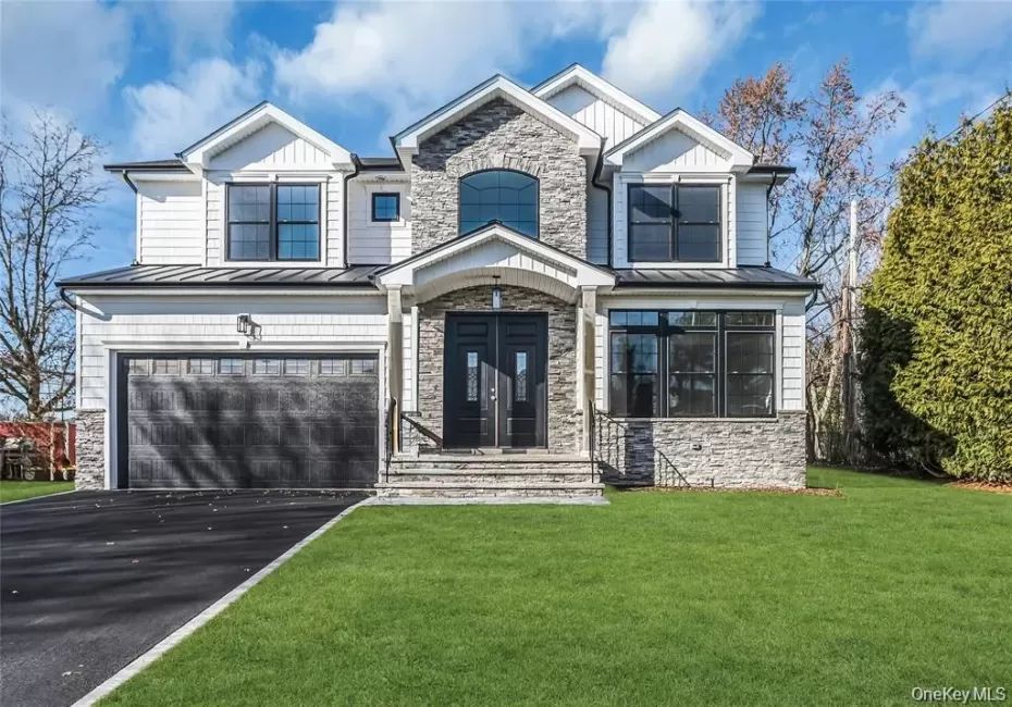 2000 Wilson Avenue, Hempstead, NY, 5 Bedrooms Bedrooms, 9 Rooms Rooms,3 BathroomsBathrooms,Residential,For Rent,Wilson,0,979034 2000 Wilson Avenue, Hempstead, NY, 5 Bedrooms Bedrooms, 9 Rooms Rooms,3 BathroomsBathrooms,Residential,For Rent,Wilson,0,979034