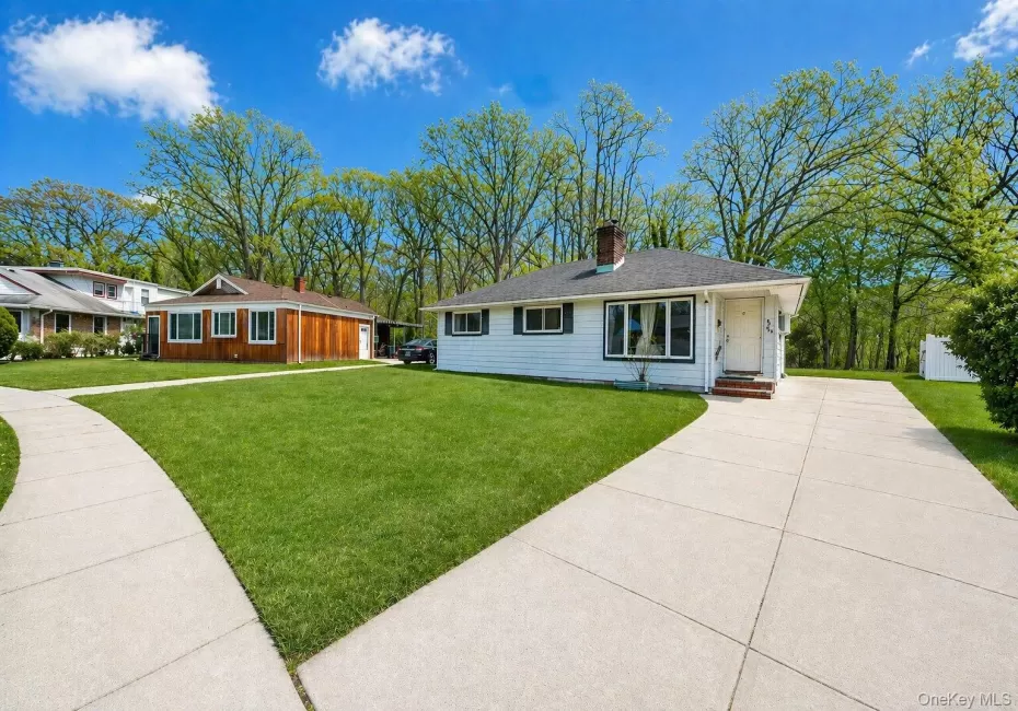 243 Coventry Road, Hempstead, NY, 3 Bedrooms Bedrooms, 5 Rooms Rooms,1 BathroomBathrooms,Residential,For Rent,Coventry,0,990046 243 Coventry Road, Hempstead, NY, 3 Bedrooms Bedrooms, 5 Rooms Rooms,1 BathroomBathrooms,Residential,For Rent,Coventry,0,990046