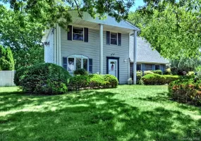 21 Aspen Street, Brookhaven, NY, 4 Bedrooms Bedrooms, 8 Rooms Rooms,2 BathroomsBathrooms,Residential,For Rent,Aspen,0,989293 21 Aspen Street, Brookhaven, NY, 4 Bedrooms Bedrooms, 8 Rooms Rooms,2 BathroomsBathrooms,Residential,For Rent,Aspen,0,989293