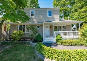 69 Bedford Avenue, Brookhaven, NY, 5 Bedrooms Bedrooms, 8 Rooms Rooms,2 BathroomsBathrooms,Residential,For Rent,Bedford,0,1008536 69 Bedford Avenue, Brookhaven, NY, 5 Bedrooms Bedrooms, 8 Rooms Rooms,2 BathroomsBathrooms,Residential,For Rent,Bedford,0,1008536