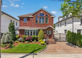 162-11 12th Road, New York, NY, 3 Bedrooms Bedrooms, 10 Rooms Rooms,2 BathroomsBathrooms,Residential,For Rent,12th,0,1008734 162-11 12th Road, New York, NY, 3 Bedrooms Bedrooms, 10 Rooms Rooms,2 BathroomsBathrooms,Residential,For Rent,12th,0,1008734