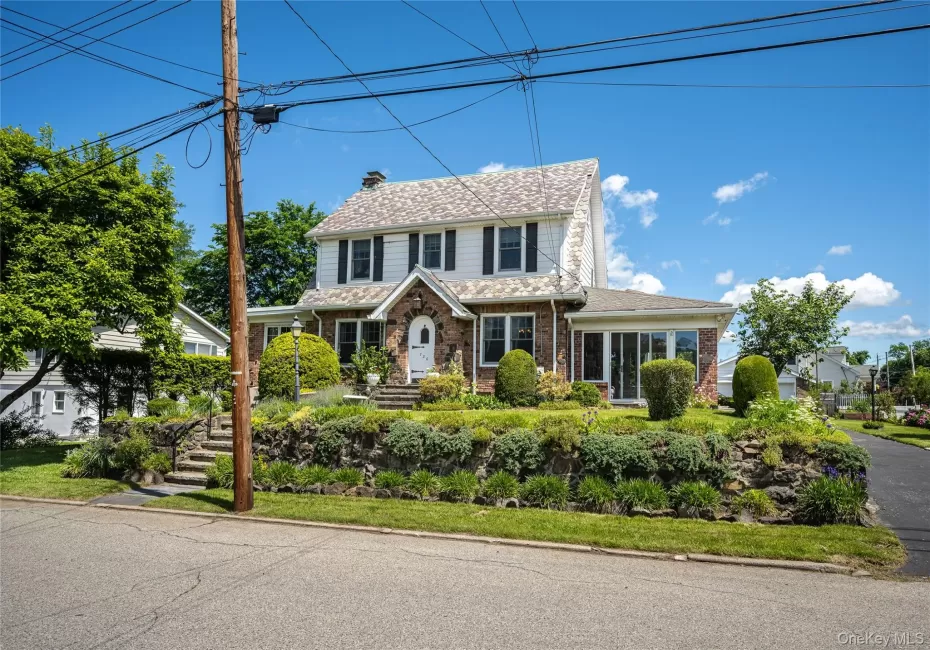 730 Hoover Avenue, Peekskill, NY, 3 Bedrooms Bedrooms, 8 Rooms Rooms,1 BathroomBathrooms,Residential,For Rent,Hoover,0,1007561 730 Hoover Avenue, Peekskill, NY, 3 Bedrooms Bedrooms, 8 Rooms Rooms,1 BathroomBathrooms,Residential,For Rent,Hoover,0,1007561