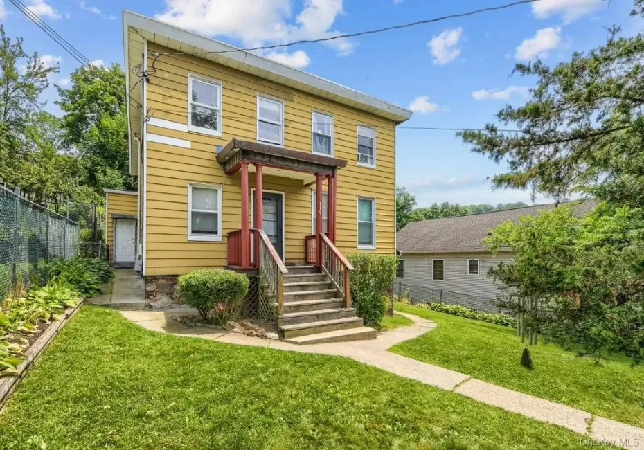 119 High Street, Peekskill, NY, 1 Bedroom Bedrooms, 3 Rooms Rooms,1 BathroomBathrooms,Residential Lease,For Rent,High,0,1007715 119 High Street, Peekskill, NY, 1 Bedroom Bedrooms, 3 Rooms Rooms,1 BathroomBathrooms,Residential Lease,For Rent,High,0,1007715