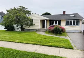 24 Elderberry Road, Oyster Bay, NY, 4 Bedrooms Bedrooms, 7 Rooms Rooms,2 BathroomsBathrooms,Residential Lease,For Rent,Elderberry,0,1009104 24 Elderberry Road, Oyster Bay, NY, 4 Bedrooms Bedrooms, 7 Rooms Rooms,2 BathroomsBathrooms,Residential Lease,For Rent,Elderberry,0,1009104