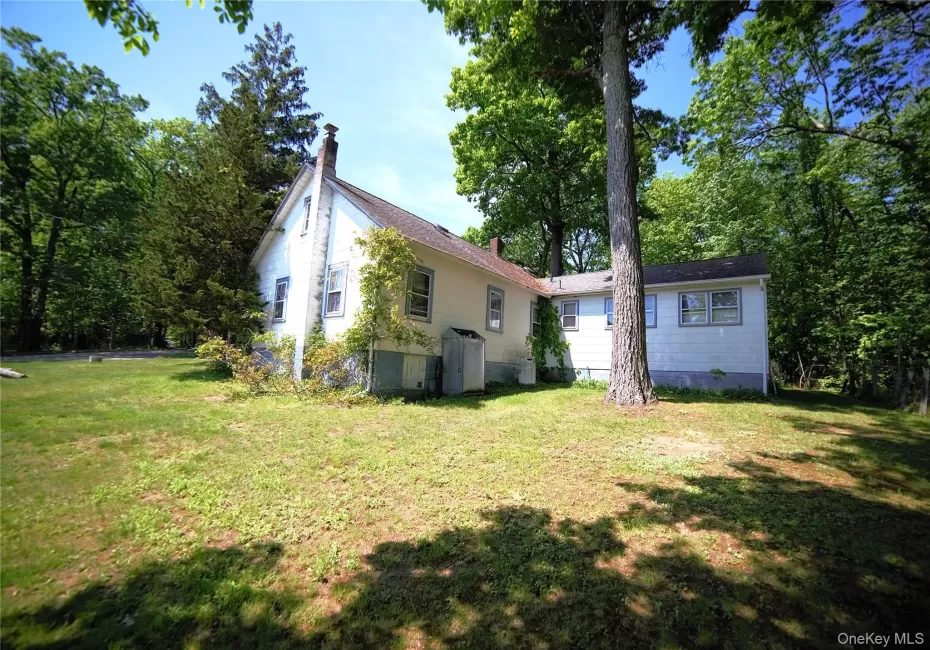 3 Jefferson Street, Woodbury, NY, 4 Bedrooms Bedrooms, 7 Rooms Rooms,1 BathroomBathrooms,Residential,For Rent,Jefferson,0,1002174 3 Jefferson Street, Woodbury, NY, 4 Bedrooms Bedrooms, 7 Rooms Rooms,1 BathroomBathrooms,Residential,For Rent,Jefferson,0,1002174