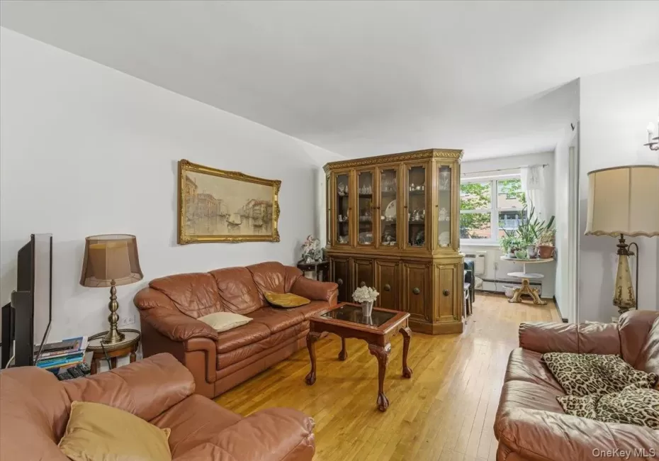 99-10 60th Avenue, New York, NY, 1 Bedroom Bedrooms, 4 Rooms Rooms,1 BathroomBathrooms,Residential,For Rent,60th,0,1009140 99-10 60th Avenue, New York, NY, 1 Bedroom Bedrooms, 4 Rooms Rooms,1 BathroomBathrooms,Residential,For Rent,60th,0,1009140