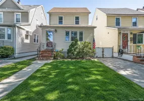 240-11 88th Avenue, New York, NY, 4 Bedrooms Bedrooms, 8 Rooms Rooms,2 BathroomsBathrooms,Residential,For Rent,88th,0,1008486 240-11 88th Avenue, New York, NY, 4 Bedrooms Bedrooms, 8 Rooms Rooms,2 BathroomsBathrooms,Residential,For Rent,88th,0,1008486