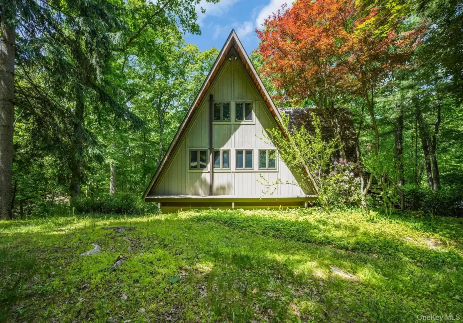56 High Hill Road, Tuxedo, NY, 2 Bedrooms Bedrooms, 6 Rooms Rooms,1 BathroomBathrooms,Residential,For Rent,High Hill,0,1008151 56 High Hill Road, Tuxedo, NY, 2 Bedrooms Bedrooms, 6 Rooms Rooms,1 BathroomBathrooms,Residential,For Rent,High Hill,0,1008151