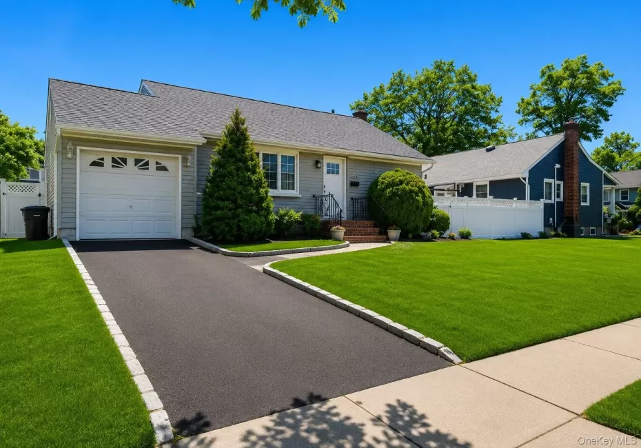 1829 Hannington Avenue, Hempstead, NY, 3 Bedrooms Bedrooms, 5 Rooms Rooms,2 BathroomsBathrooms,Residential,For Rent,Hannington,0,1009164 1829 Hannington Avenue, Hempstead, NY, 3 Bedrooms Bedrooms, 5 Rooms Rooms,2 BathroomsBathrooms,Residential,For Rent,Hannington,0,1009164