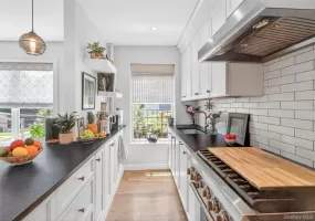 305 Sixth Avenue, Pelham, NY, 2 Bedrooms Bedrooms, 5 Rooms Rooms,1 BathroomBathrooms,Residential,For Rent,Sixth,0,1008312 305 Sixth Avenue, Pelham, NY, 2 Bedrooms Bedrooms, 5 Rooms Rooms,1 BathroomBathrooms,Residential,For Rent,Sixth,0,1008312