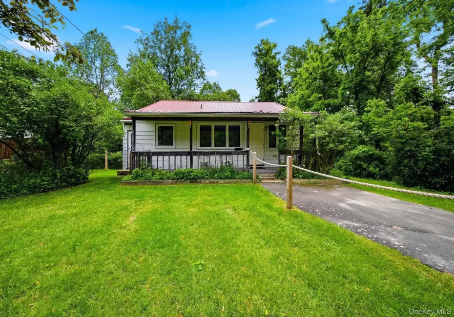 10 Fayer Court, Mamakating, NY, 2 Bedrooms Bedrooms, 4 Rooms Rooms,1 BathroomBathrooms,Residential,For Rent,Fayer,0,972720 10 Fayer Court, Mamakating, NY, 2 Bedrooms Bedrooms, 4 Rooms Rooms,1 BathroomBathrooms,Residential,For Rent,Fayer,0,972720