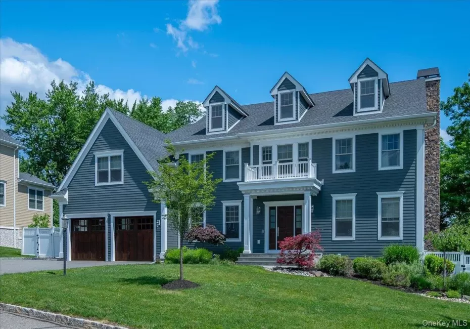 17 Riverton Drive, Clarkstown, NY, 4 Bedrooms Bedrooms, 11 Rooms Rooms,4 BathroomsBathrooms,Residential,For Rent,Riverton,0,KEY1007696 17 Riverton Drive, Clarkstown, NY, 4 Bedrooms Bedrooms, 11 Rooms Rooms,4 BathroomsBathrooms,Residential,For Rent,Riverton,0,KEY1007696