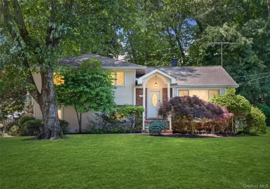 18 Mark Lane, Clarkstown, NY, 3 Bedrooms Bedrooms, 10 Rooms Rooms,2 BathroomsBathrooms,Residential,For Rent,Mark,0,996113 18 Mark Lane, Clarkstown, NY, 3 Bedrooms Bedrooms, 10 Rooms Rooms,2 BathroomsBathrooms,Residential,For Rent,Mark,0,996113