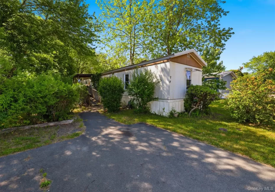 2 Daisy Drive, Port Jervis, NY, 3 Bedrooms Bedrooms, 5 Rooms Rooms,1 BathroomBathrooms,Residential,For Rent,Daisy,0,1009068 2 Daisy Drive, Port Jervis, NY, 3 Bedrooms Bedrooms, 5 Rooms Rooms,1 BathroomBathrooms,Residential,For Rent,Daisy,0,1009068