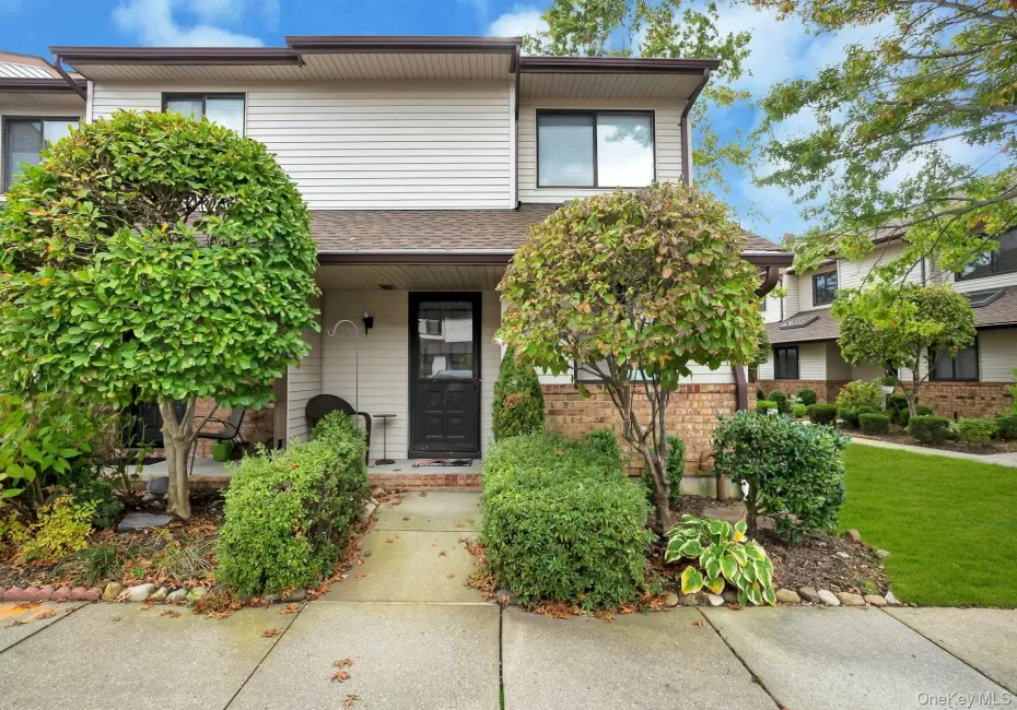 65 Cottonwood Court, Hempstead, NY, 2 Bedrooms Bedrooms, 6 Rooms Rooms,1 BathroomBathrooms,Residential,For Rent,Cottonwood,0,1008190 65 Cottonwood Court, Hempstead, NY, 2 Bedrooms Bedrooms, 6 Rooms Rooms,1 BathroomBathrooms,Residential,For Rent,Cottonwood,0,1008190