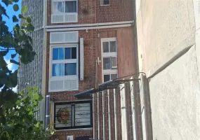 22240 92nd Road, New York, NY, 2 Bedrooms Bedrooms, 5 Rooms Rooms,1 BathroomBathrooms,Residential Lease,For Rent,92nd,0,KEY1009601 22240 92nd Road, New York, NY, 2 Bedrooms Bedrooms, 5 Rooms Rooms,1 BathroomBathrooms,Residential Lease,For Rent,92nd,0,KEY1009601