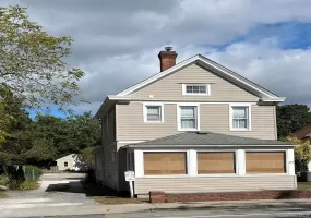 824 Main Street, Riverhead, NY, 3 Bedrooms Bedrooms, 5 Rooms Rooms,2 BathroomsBathrooms,Residential Lease,For Rent,Main,0,1009679 824 Main Street, Riverhead, NY, 3 Bedrooms Bedrooms, 5 Rooms Rooms,2 BathroomsBathrooms,Residential Lease,For Rent,Main,0,1009679