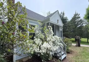 6900 Main Bayview Road, Southold, NY, 2 Bedrooms Bedrooms, 4 Rooms Rooms,1 BathroomBathrooms,Residential,For Rent,Main Bayview,0,1007215 6900 Main Bayview Road, Southold, NY, 2 Bedrooms Bedrooms, 4 Rooms Rooms,1 BathroomBathrooms,Residential,For Rent,Main Bayview,0,1007215