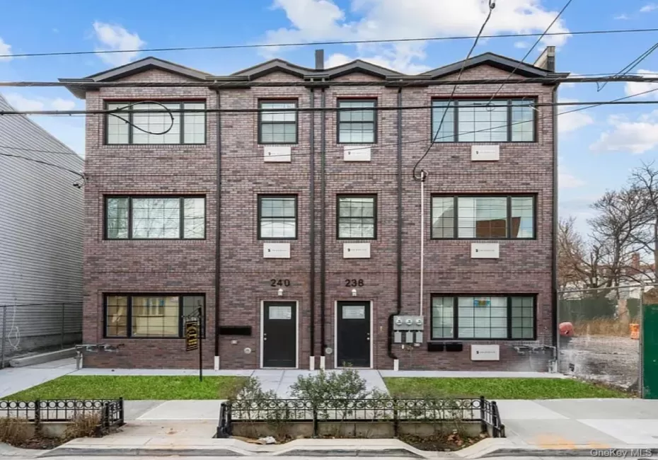 238 Wyona Street, New York, NY, 3 Bedrooms Bedrooms, 5 Rooms Rooms,2 BathroomsBathrooms,Residential Lease,For Rent,Wyona Street,0,1009733 238 Wyona Street, New York, NY, 3 Bedrooms Bedrooms, 5 Rooms Rooms,2 BathroomsBathrooms,Residential Lease,For Rent,Wyona Street,0,1009733