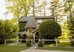 21-23 Library Lane, Woodstock, NY, 7 Bedrooms Bedrooms, 16 Rooms Rooms,4 BathroomsBathrooms,Residential,For Rent,Library Lane,0,1009009 21-23 Library Lane, Woodstock, NY, 7 Bedrooms Bedrooms, 16 Rooms Rooms,4 BathroomsBathrooms,Residential,For Rent,Library Lane,0,1009009