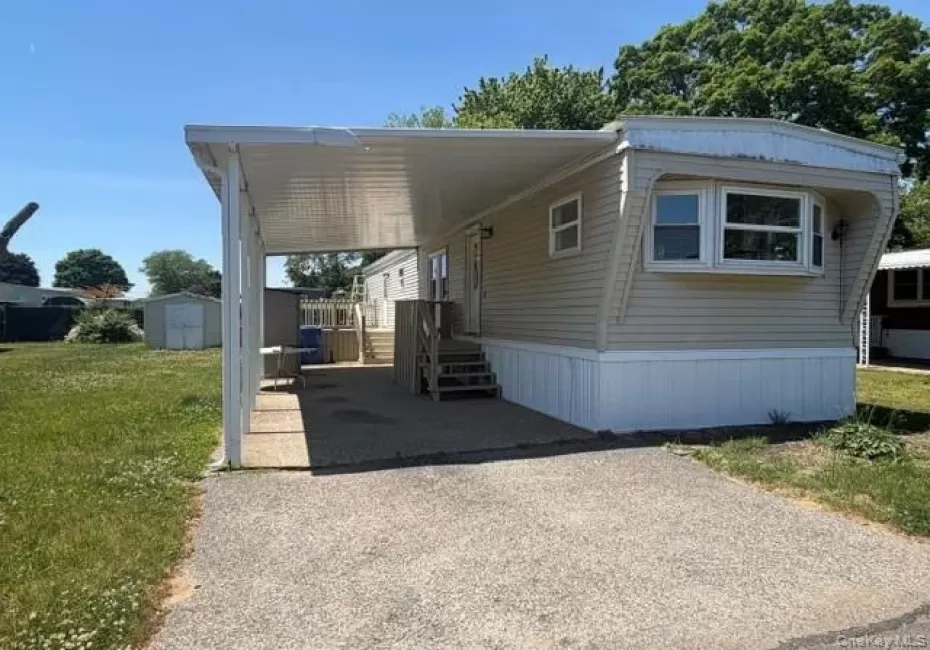 70 Revere Drive, Islip, NY, 2 Bedrooms Bedrooms, 4 Rooms Rooms,1 BathroomBathrooms,Residential,For Rent,Revere,0,1009799 70 Revere Drive, Islip, NY, 2 Bedrooms Bedrooms, 4 Rooms Rooms,1 BathroomBathrooms,Residential,For Rent,Revere,0,1009799