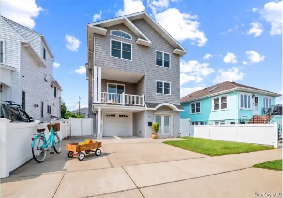 545 Fulton Street, Long Beach, NY, 4 Bedrooms Bedrooms, 10 Rooms Rooms,2 BathroomsBathrooms,Residential,For Rent,Fulton,0,1009745 545 Fulton Street, Long Beach, NY, 4 Bedrooms Bedrooms, 10 Rooms Rooms,2 BathroomsBathrooms,Residential,For Rent,Fulton,0,1009745