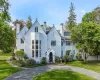 Welcome to 1 Belmont Drive, designed by renowned architect William Eyre Welcome to 1 Belmont Drive, designed by renowned architect William Eyre