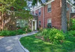 74 Pinewood Road, Greenburgh, NY, 1 Bedroom Bedrooms, 5 Rooms Rooms,1 BathroomBathrooms,Residential,For Rent,Pinewood,0,983019 74 Pinewood Road, Greenburgh, NY, 1 Bedroom Bedrooms, 5 Rooms Rooms,1 BathroomBathrooms,Residential,For Rent,Pinewood,0,983019