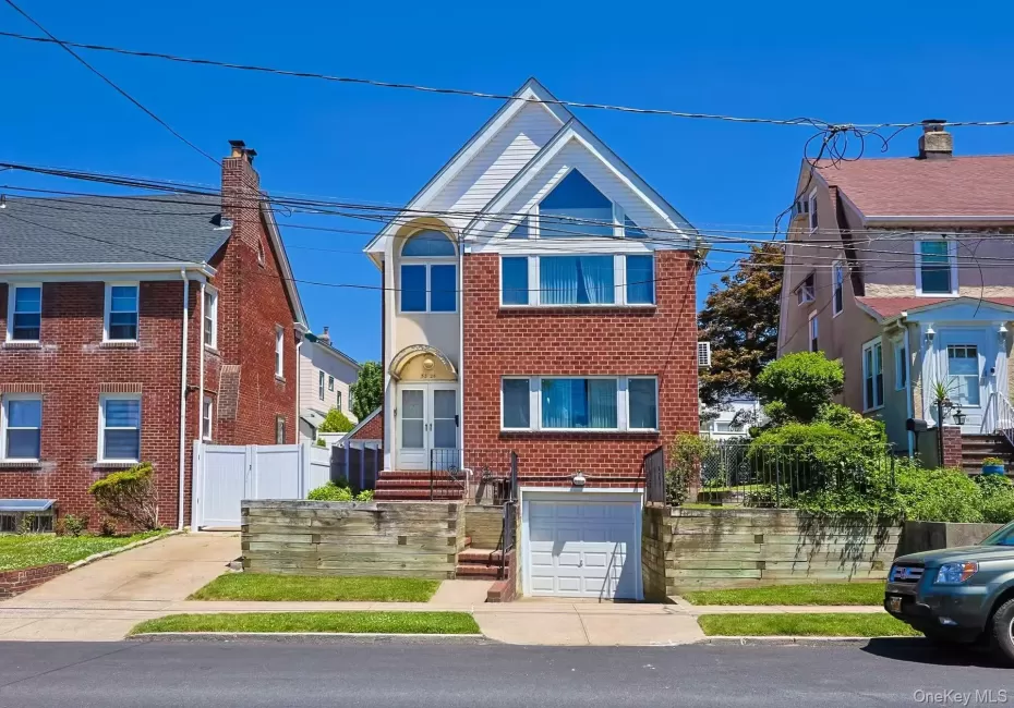 3325 149th Place, New York, NY, 3 Bedrooms Bedrooms, 5 Rooms Rooms,2 BathroomsBathrooms,Residential,For Rent,149th,0,KEY1009860 3325 149th Place, New York, NY, 3 Bedrooms Bedrooms, 5 Rooms Rooms,2 BathroomsBathrooms,Residential,For Rent,149th,0,KEY1009860