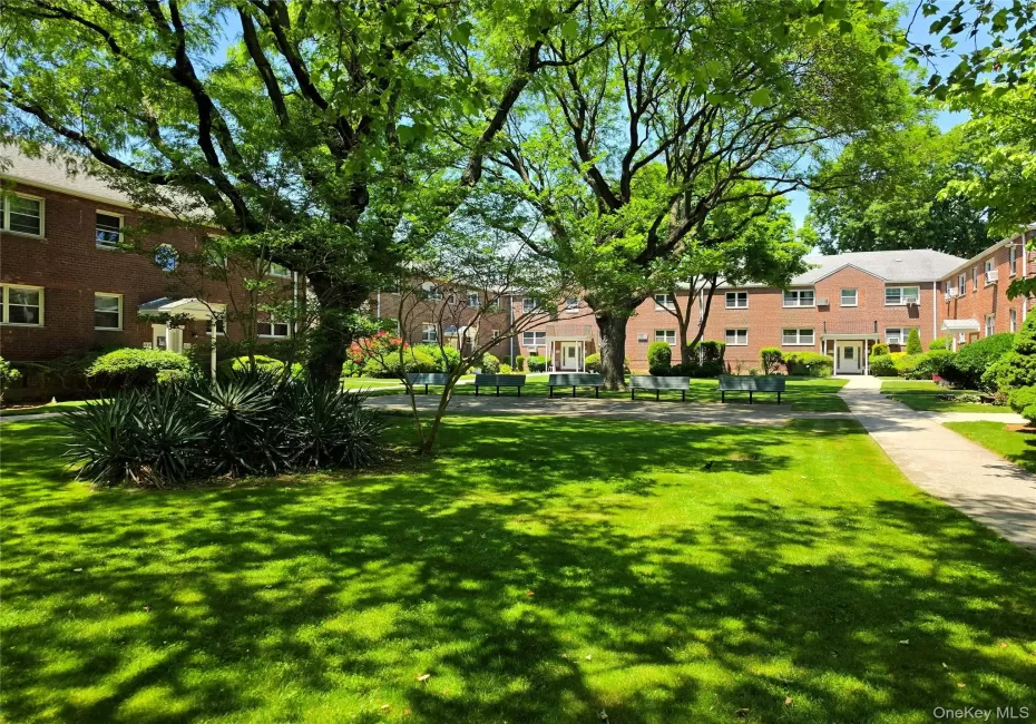 88-27 Shore Parkway, New York, NY, 1 Bedroom Bedrooms, 4 Rooms Rooms,1 BathroomBathrooms,Residential,For Rent,Shore Parkway,0,1009533 88-27 Shore Parkway, New York, NY, 1 Bedroom Bedrooms, 4 Rooms Rooms,1 BathroomBathrooms,Residential,For Rent,Shore Parkway,0,1009533
