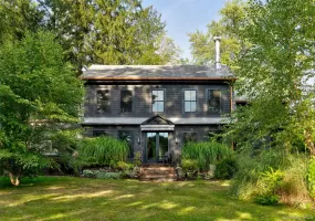70 Erie Avenue, Tusten, NY, 4 Bedrooms Bedrooms, 12 Rooms Rooms,3 BathroomsBathrooms,Residential,For Rent,Erie,0,905023 70 Erie Avenue, Tusten, NY, 4 Bedrooms Bedrooms, 12 Rooms Rooms,3 BathroomsBathrooms,Residential,For Rent,Erie,0,905023